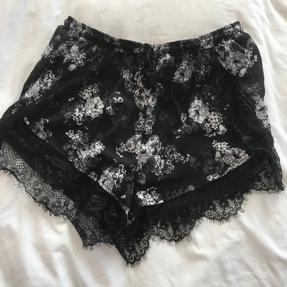 Floral lace shorts